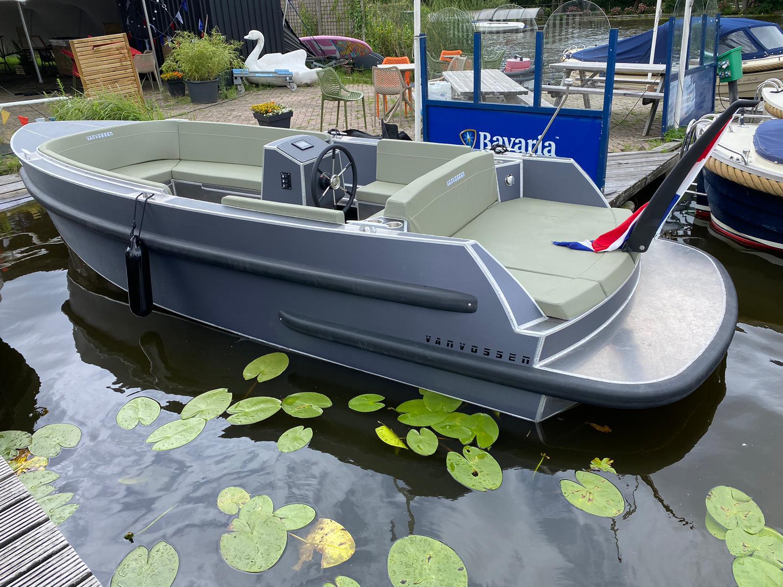 Van Vossen 650 E-plugin tender elektrisch