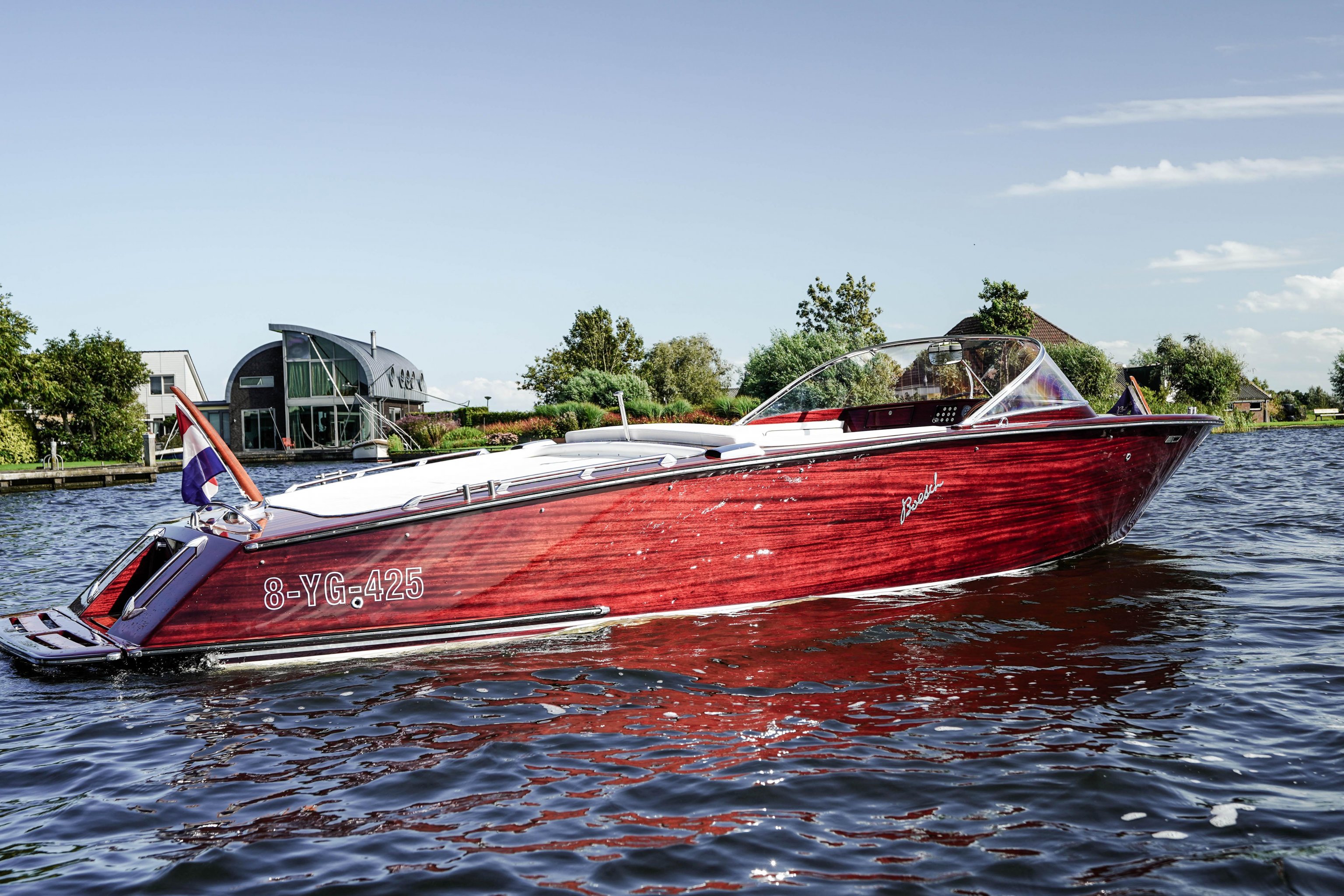 Boesch 750 hoofdfoto: 1