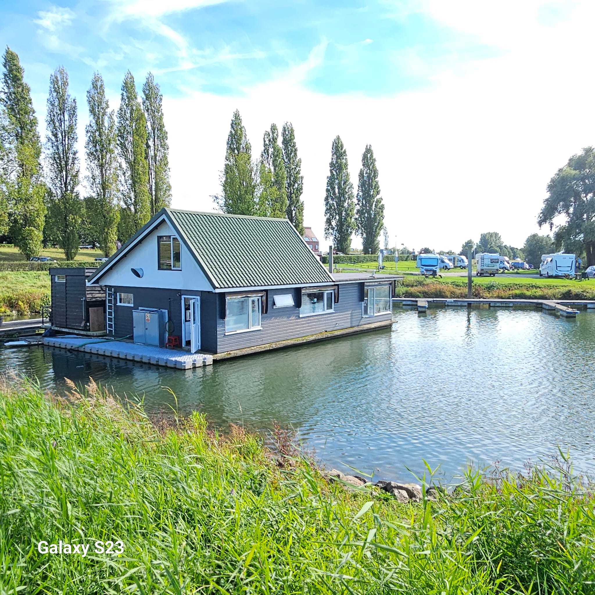 Drijvend Restaurant Houseboat