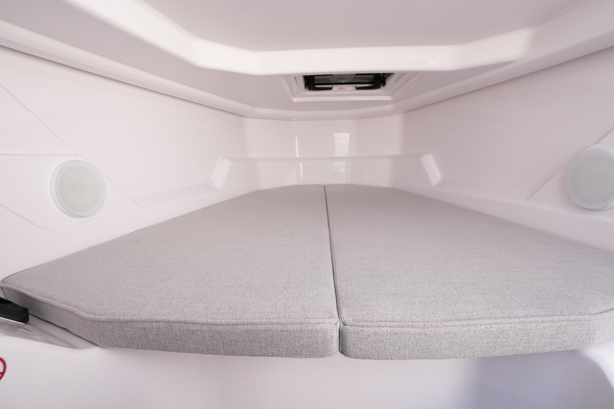 Axopar 25 Cross Bow & Cross Top