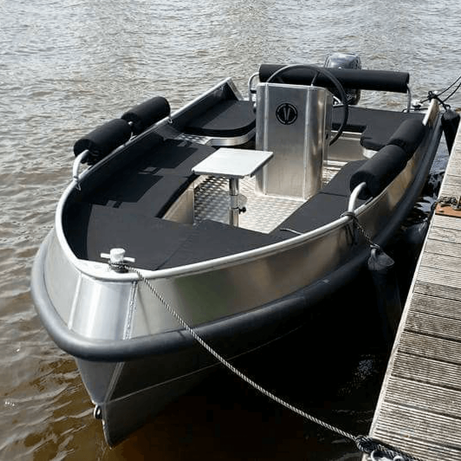 AluShip Tyfoon 550