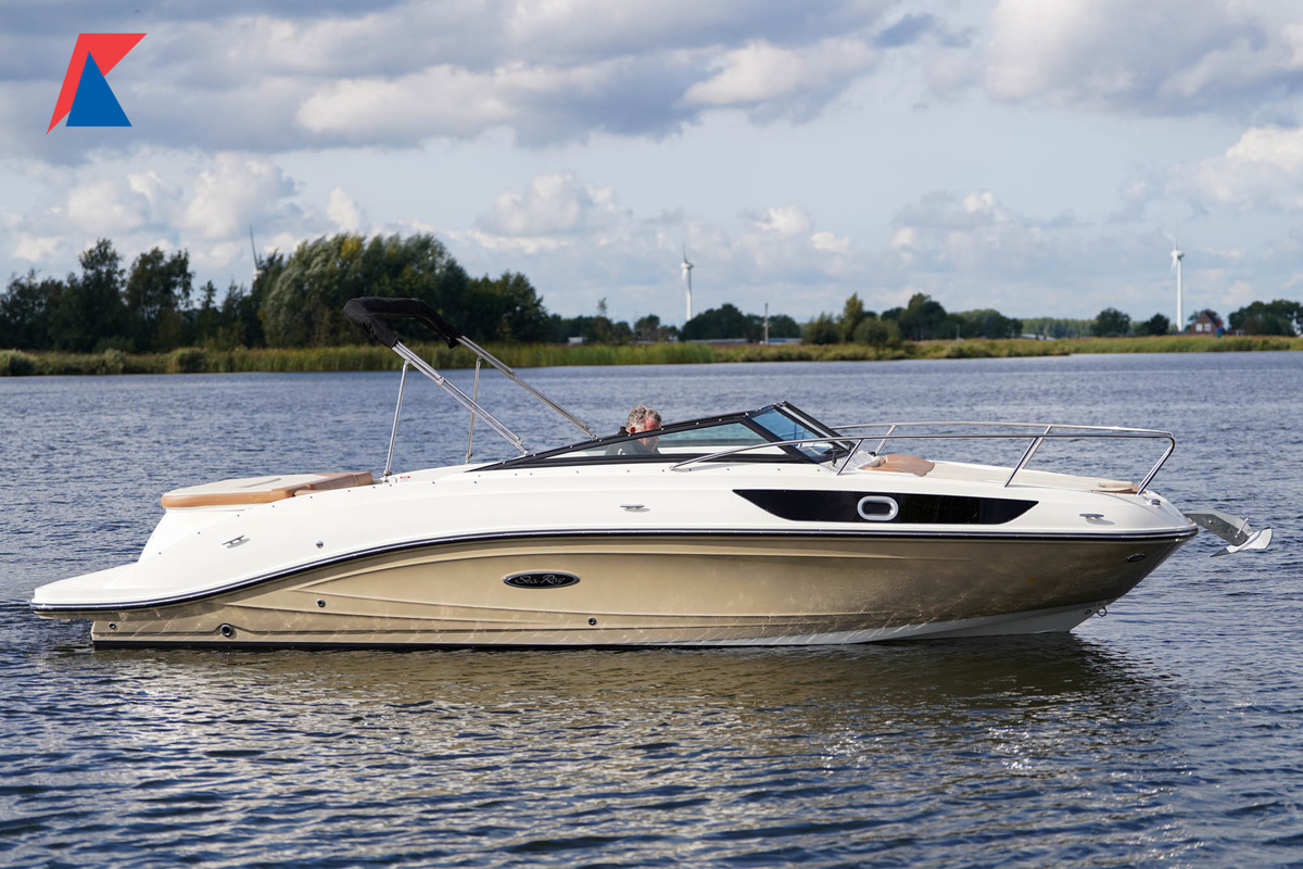 Sea Ray Sun Sport 230 hoofdfoto: 1