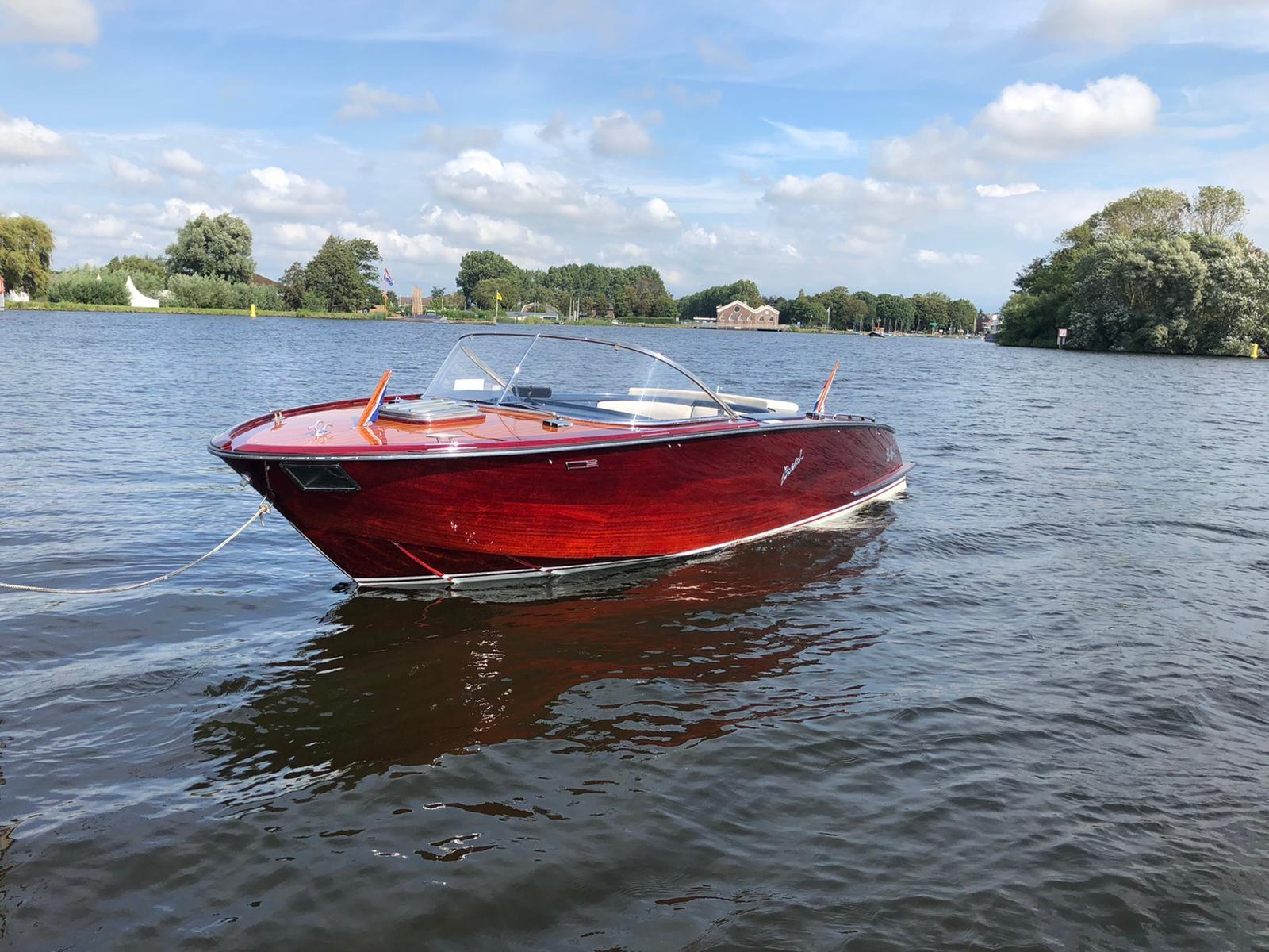 Boesch 680 Costa Brava de Luxe hoofdfoto: 1