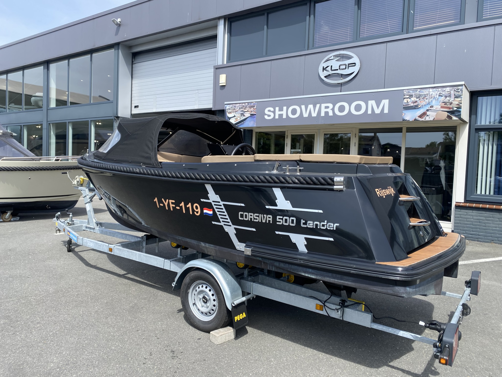 Corsiva 500 tender met suzuki 30 pk - 2021