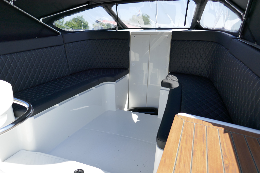 Oudhuijzer 740 Tender