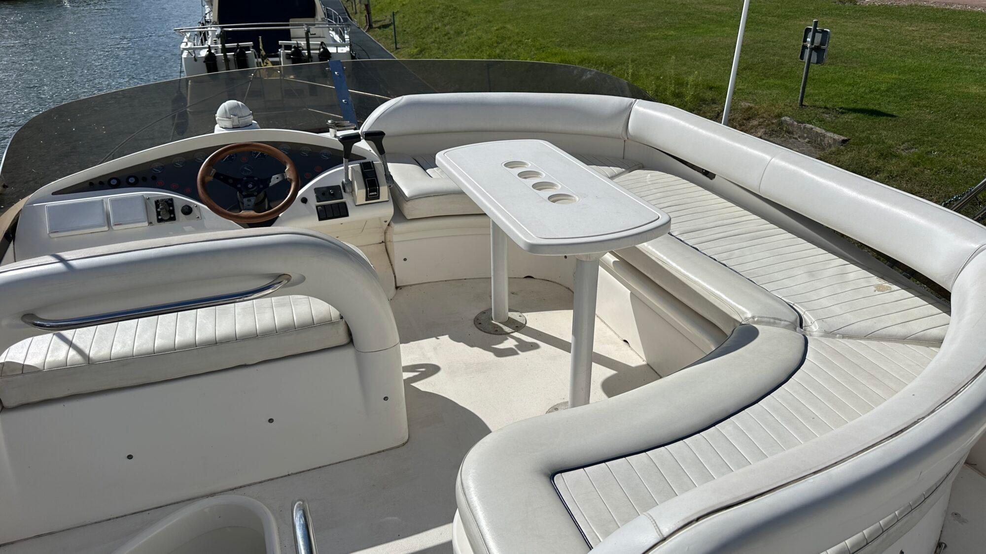 Fairline Fairline Phantom 40 Flybridge