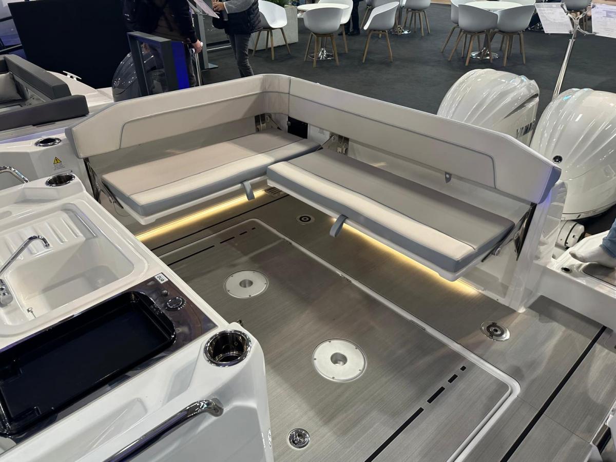 Jeanneau Cap Camarat 9.0CC S2 nieuw model!