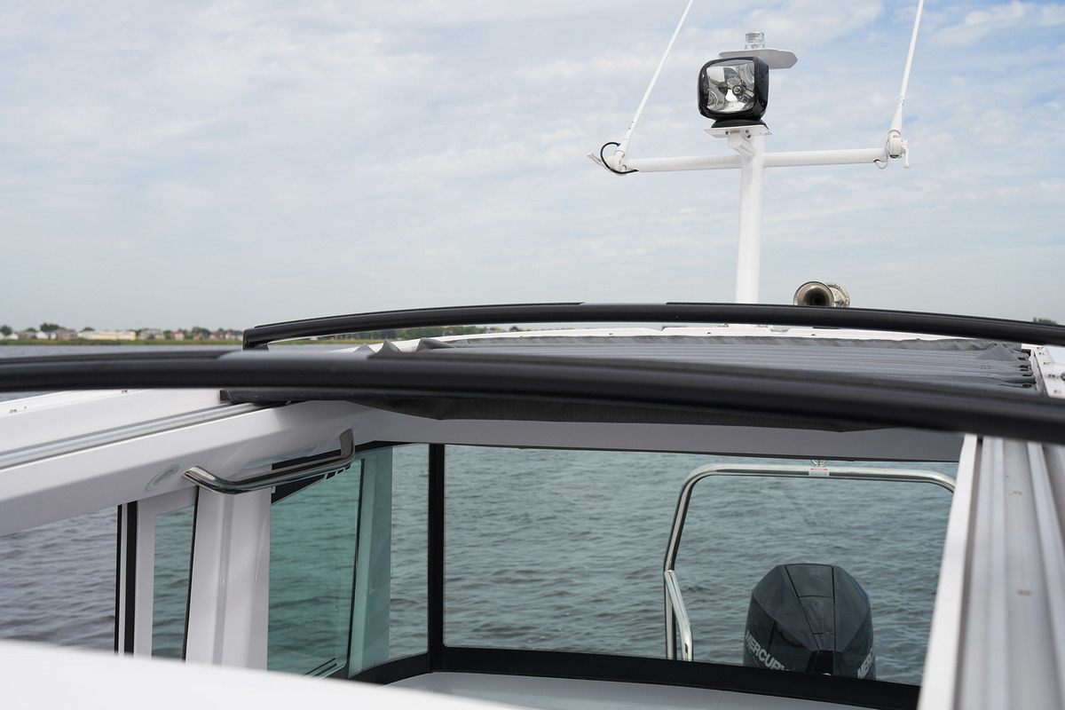 Axopar 29 XC Cross Cabin