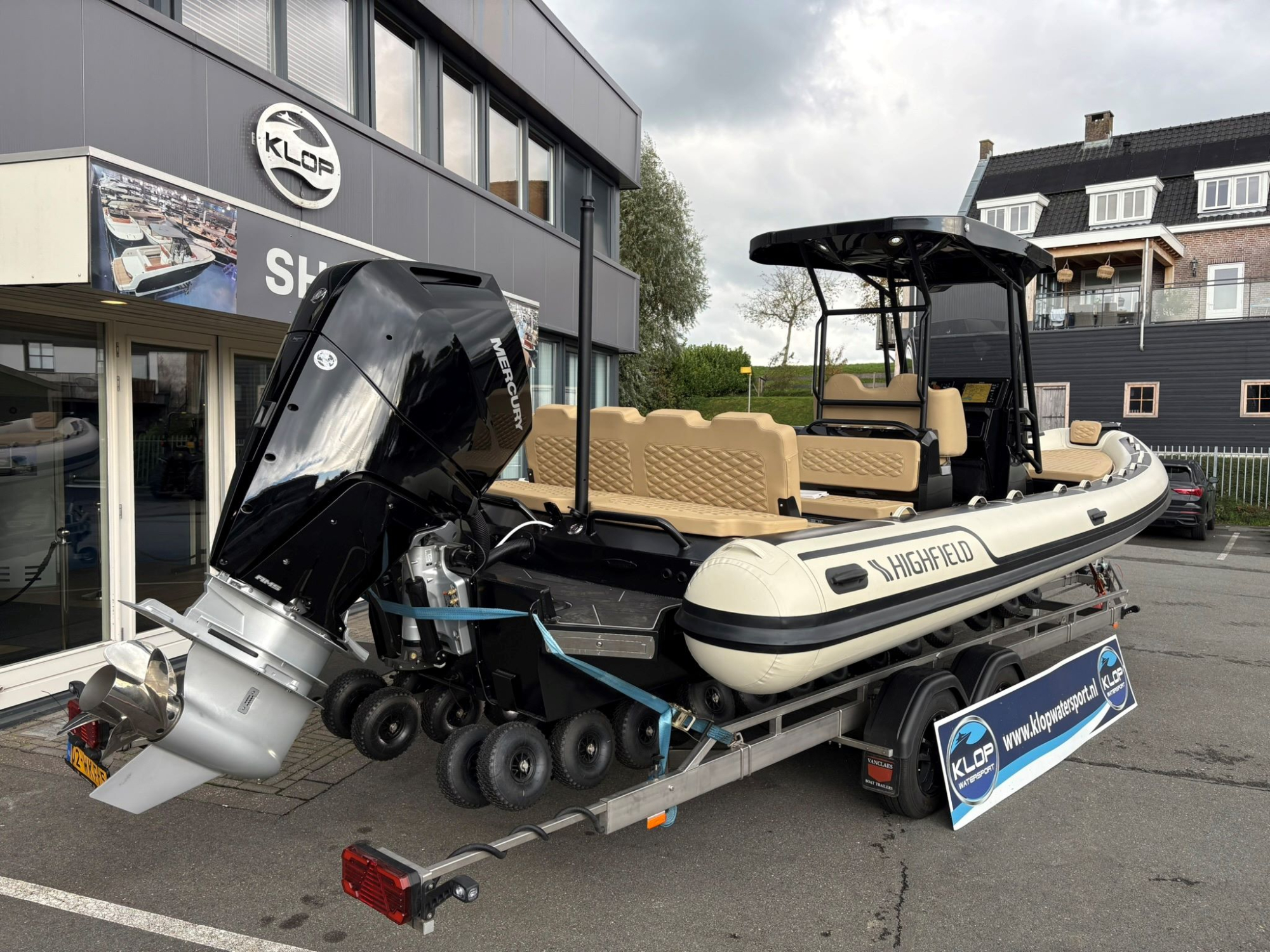 Highfield AANBIEDING -  Sport 800 met Mercury 350 pk V10 op voorraad!