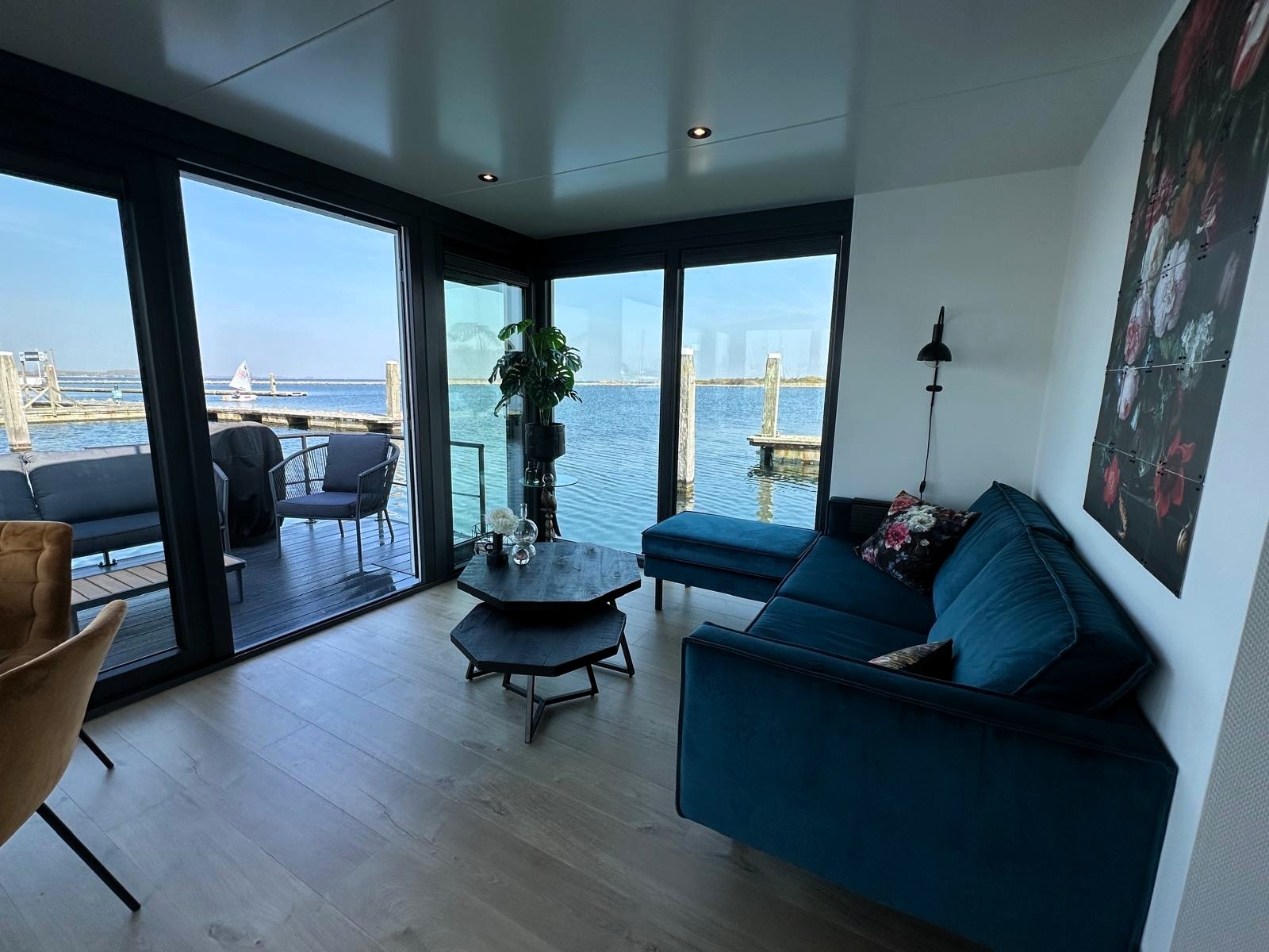 Havenlodge Castalia Houseboat Met Ligplaats