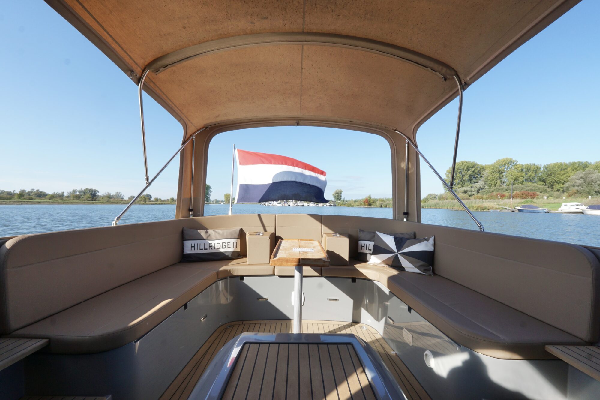 Antaris Seventy7 Cabin