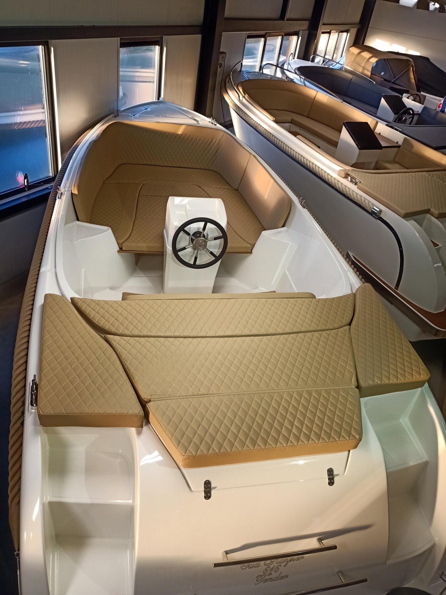 Oud Huijzer 616 Tender