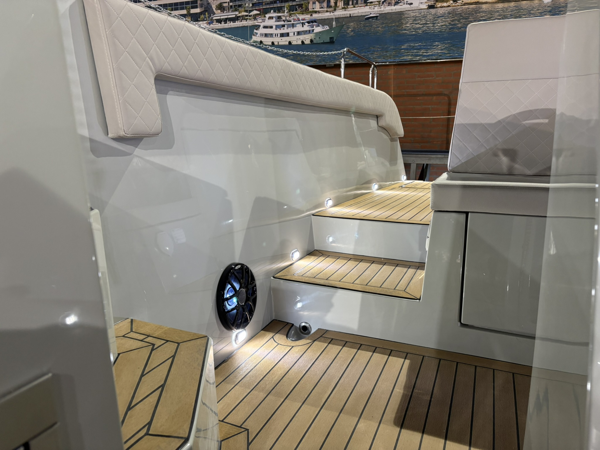 Maxima Boats 840 metallic gespoten op voorraad!