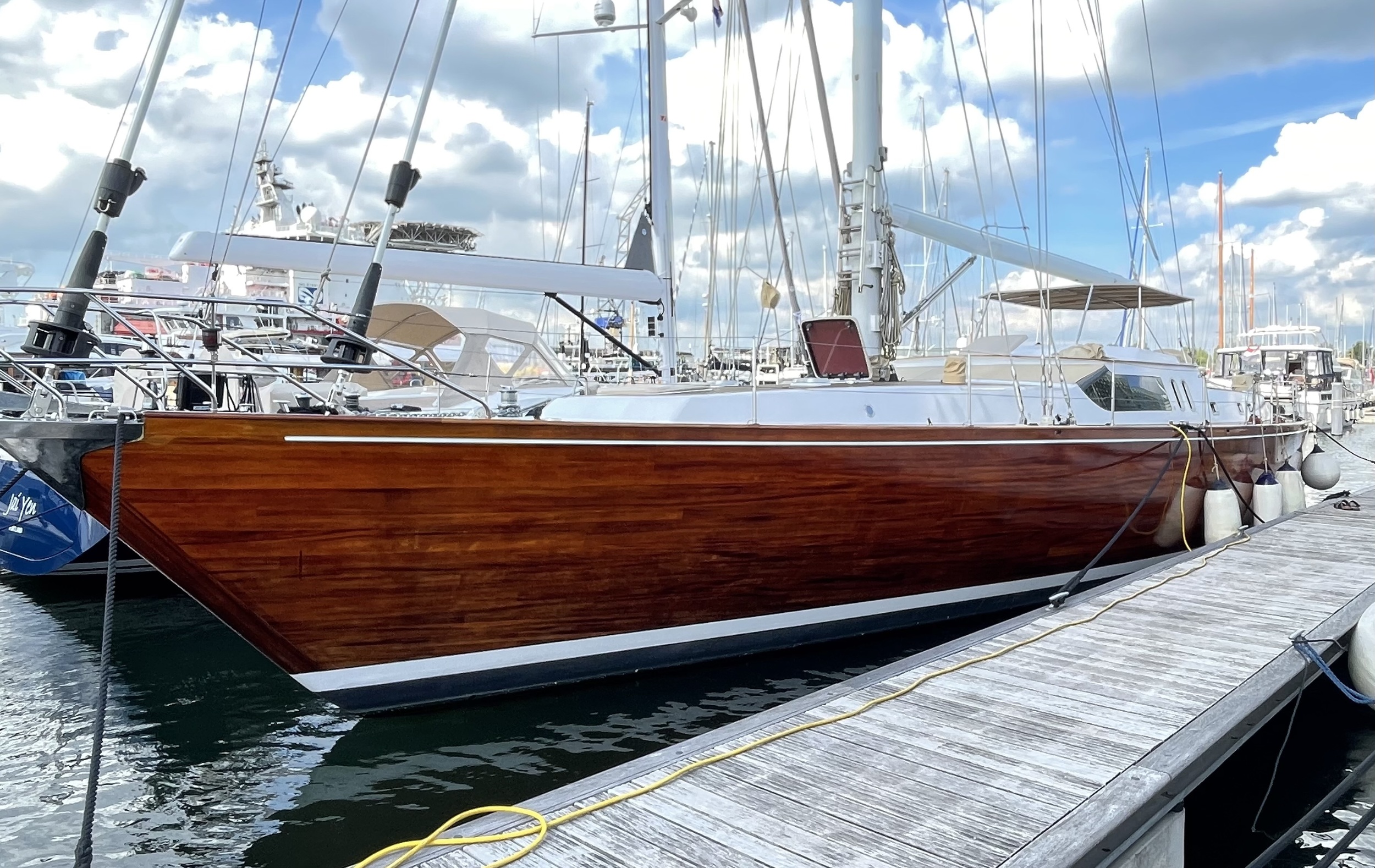 Lagoon Royal Classic 66