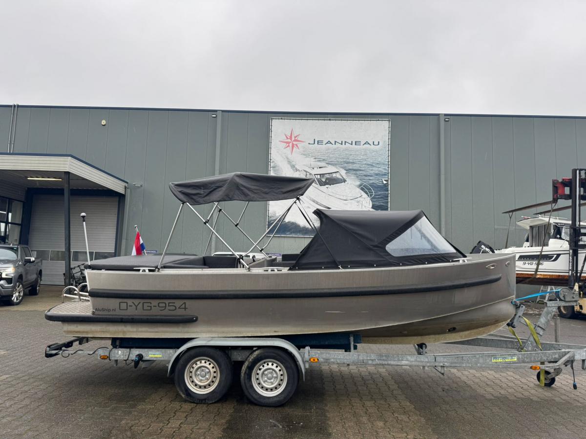 Aluship 600 Tender hoofdfoto: 1