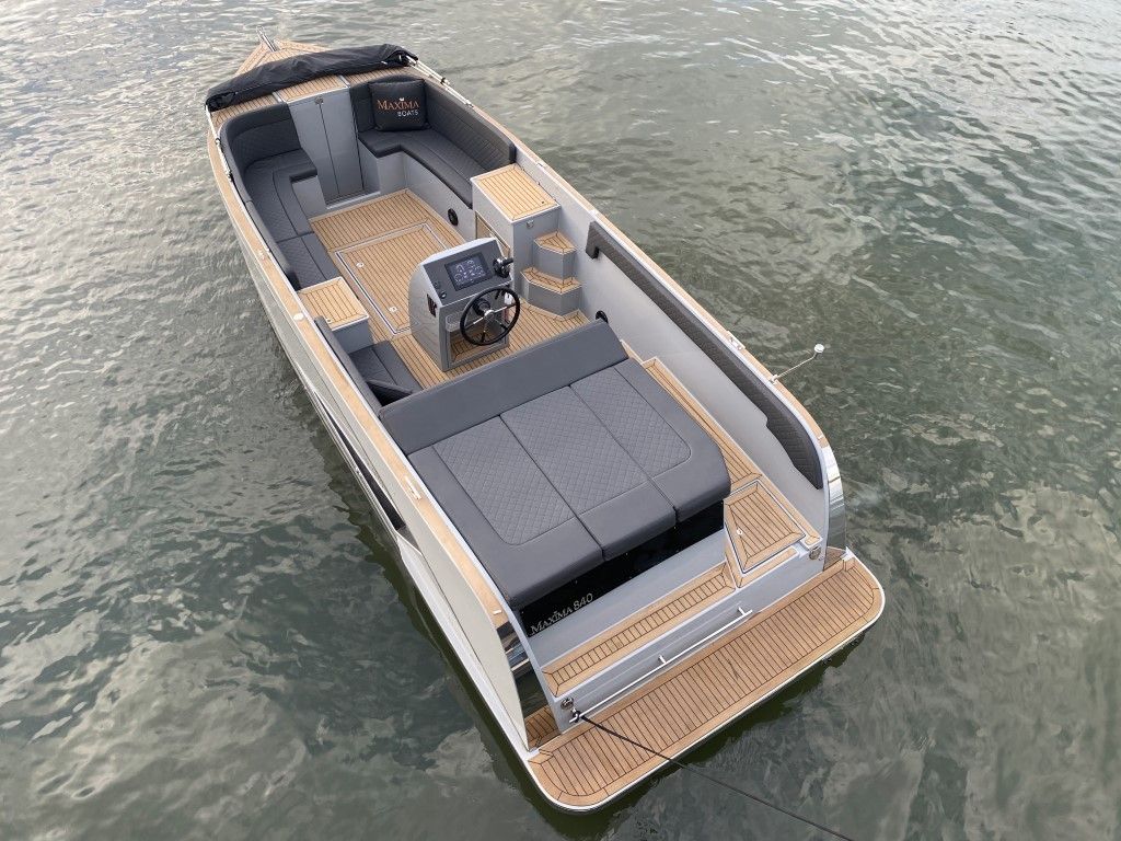 Maxima 840