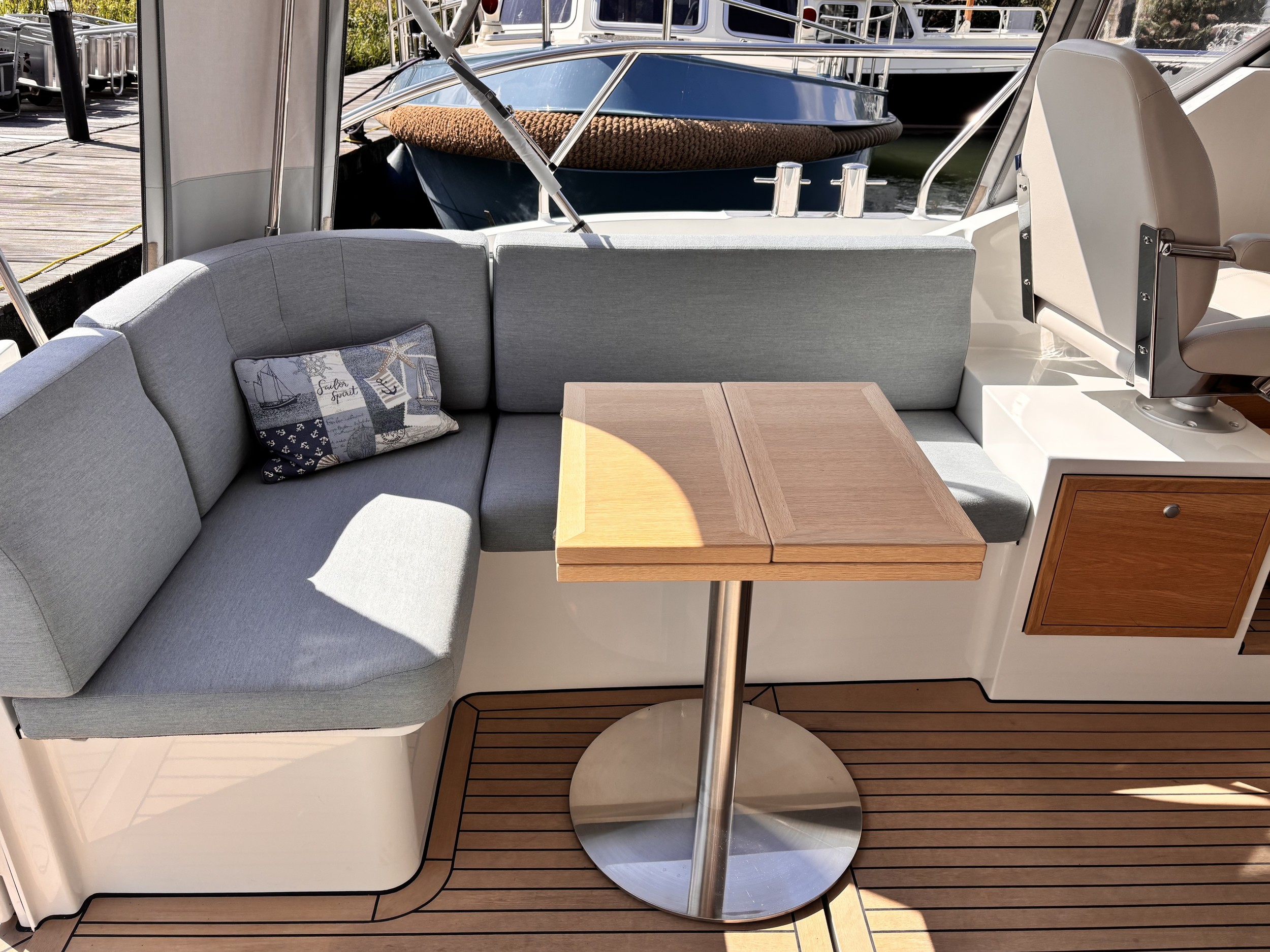 Vedette 37 Cabin Comfort Line