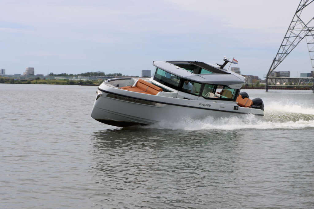 Saxdor Yachts 320 GTC