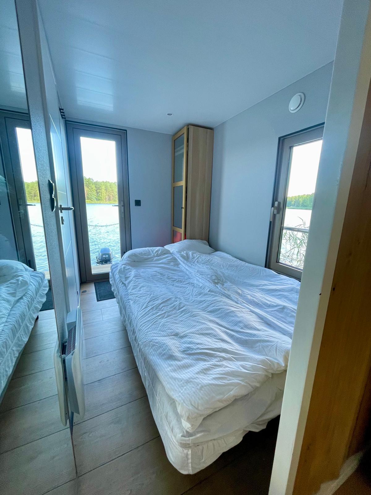 La Mare Houseboat STB 3.0