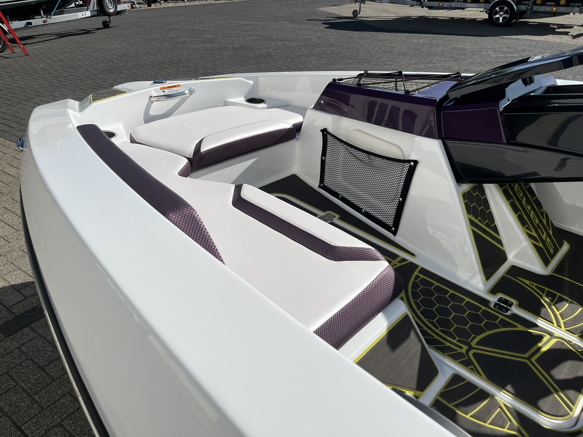 Scarab 165 ID