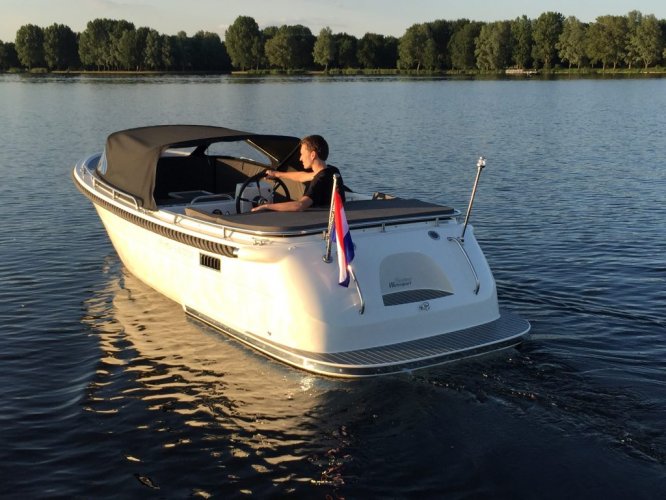 Primeur 610 tender DE GROOTSTE SLOEPENSHOWROOM VAN NEDERLAND