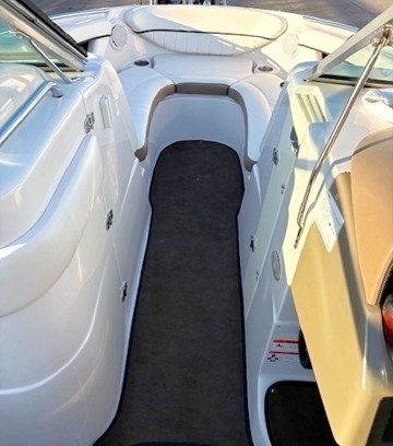 Four Winns H240