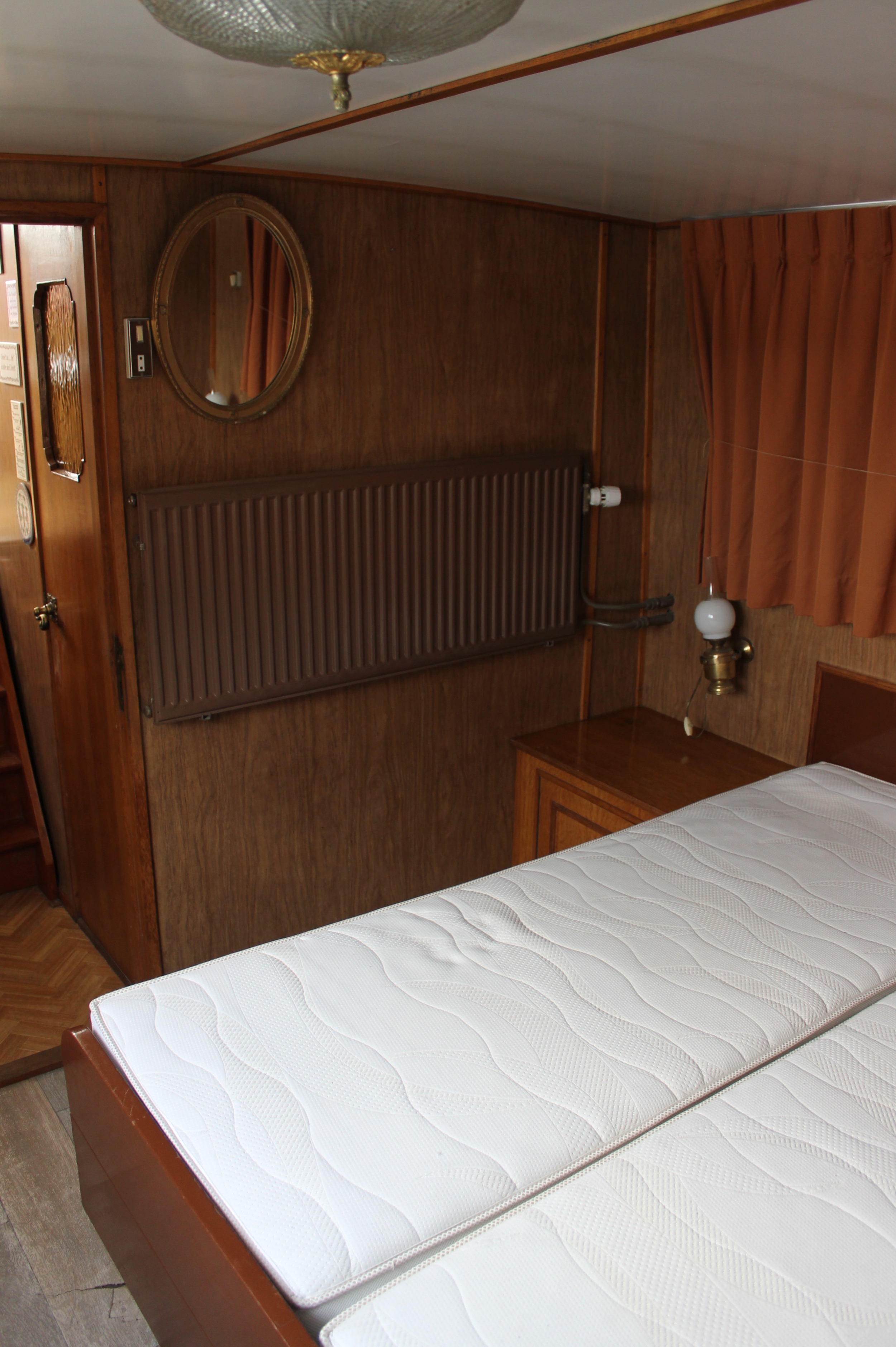 Tjalk Varend Woonschip 19.99