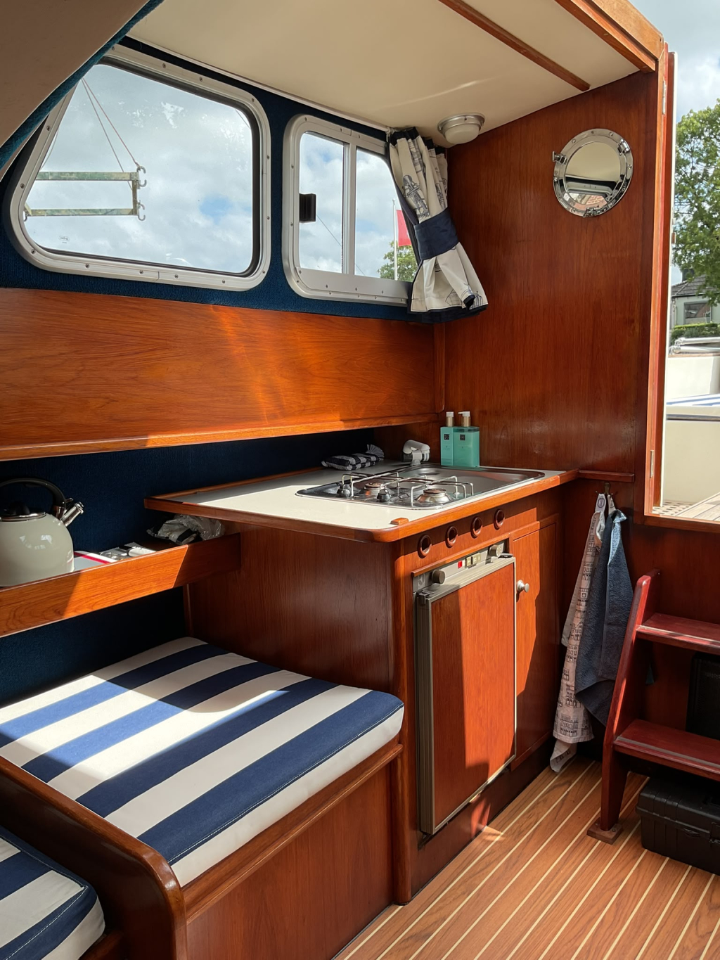 ONJ Loodsboot 760