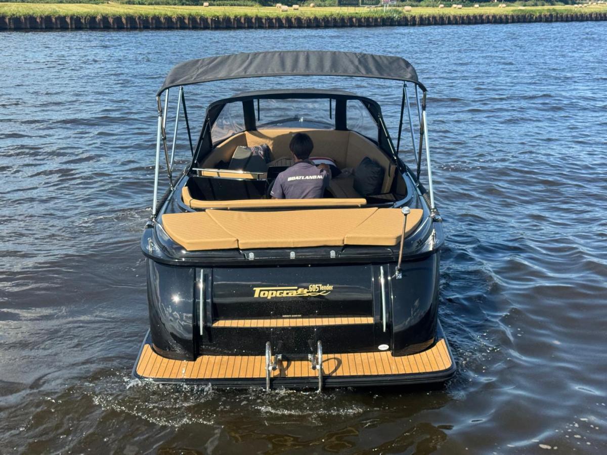 Topcraft 605 Tender