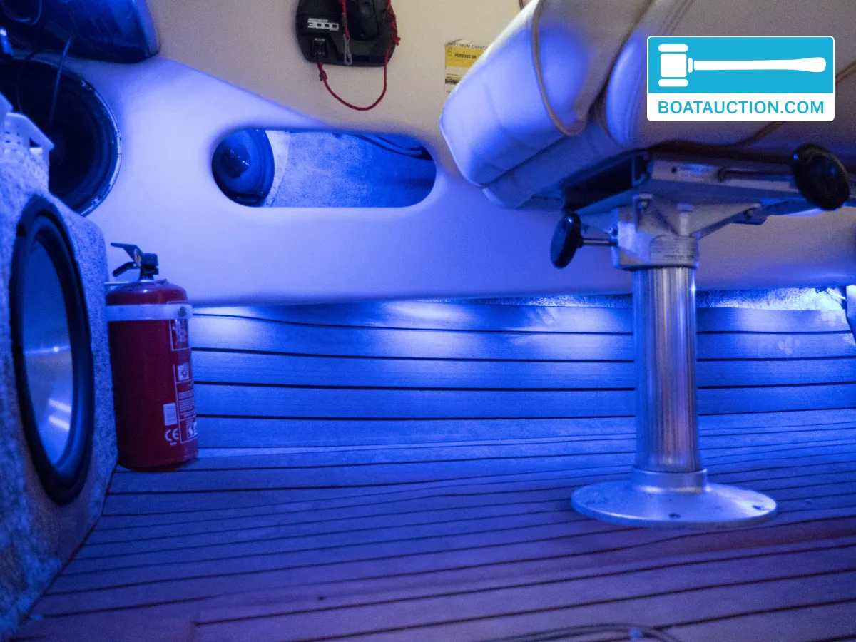 Sea Ray 200 Signature