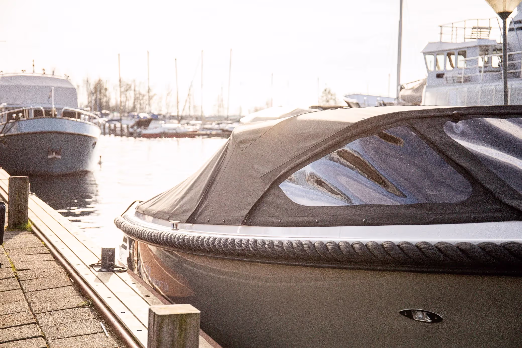 Oud-huijzer 740 Tender