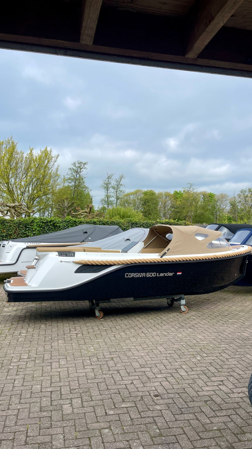 Corsiva 600 tender vaarklaar occasion