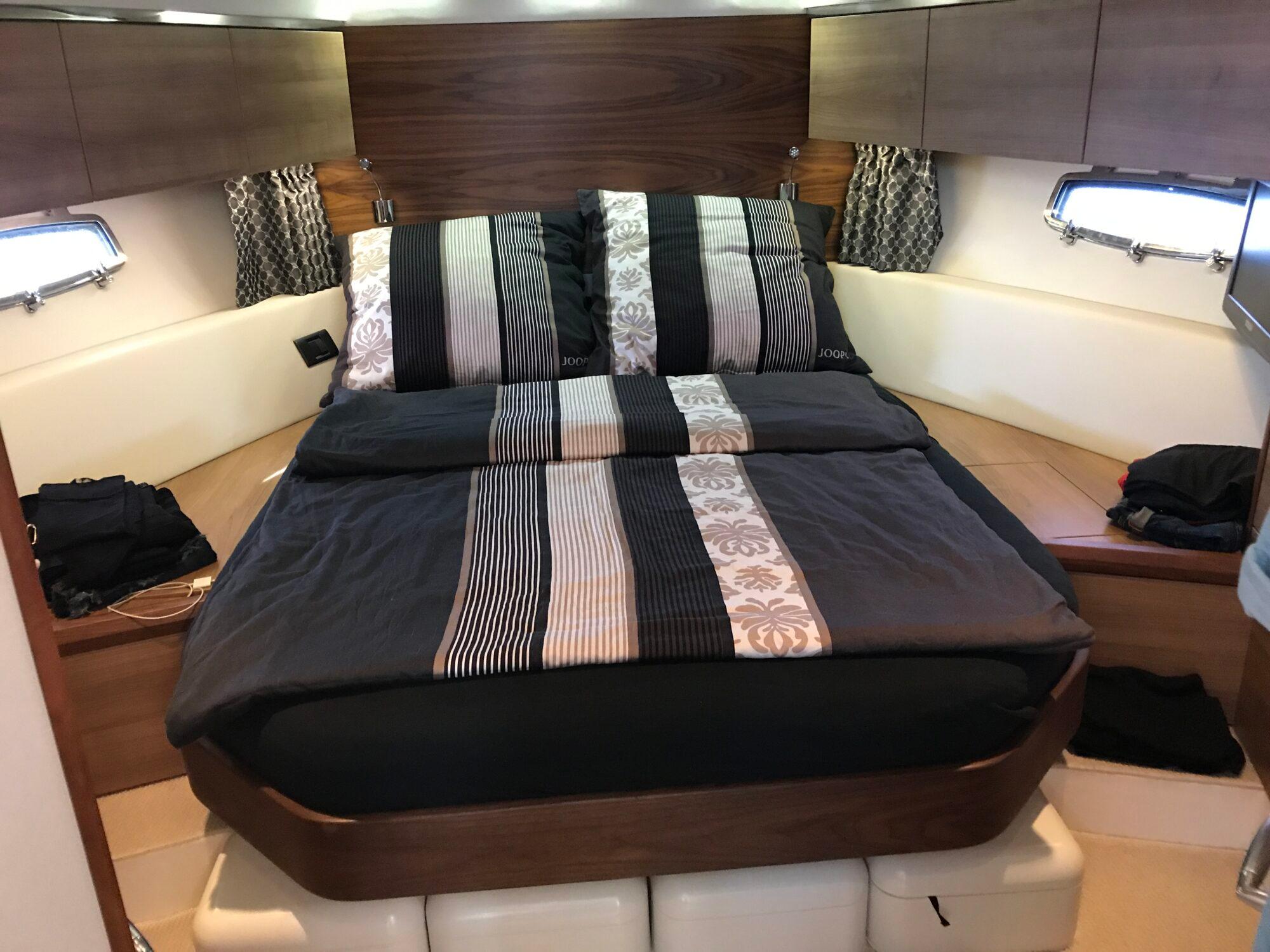 Sealine Sealine F 42 Flybridge