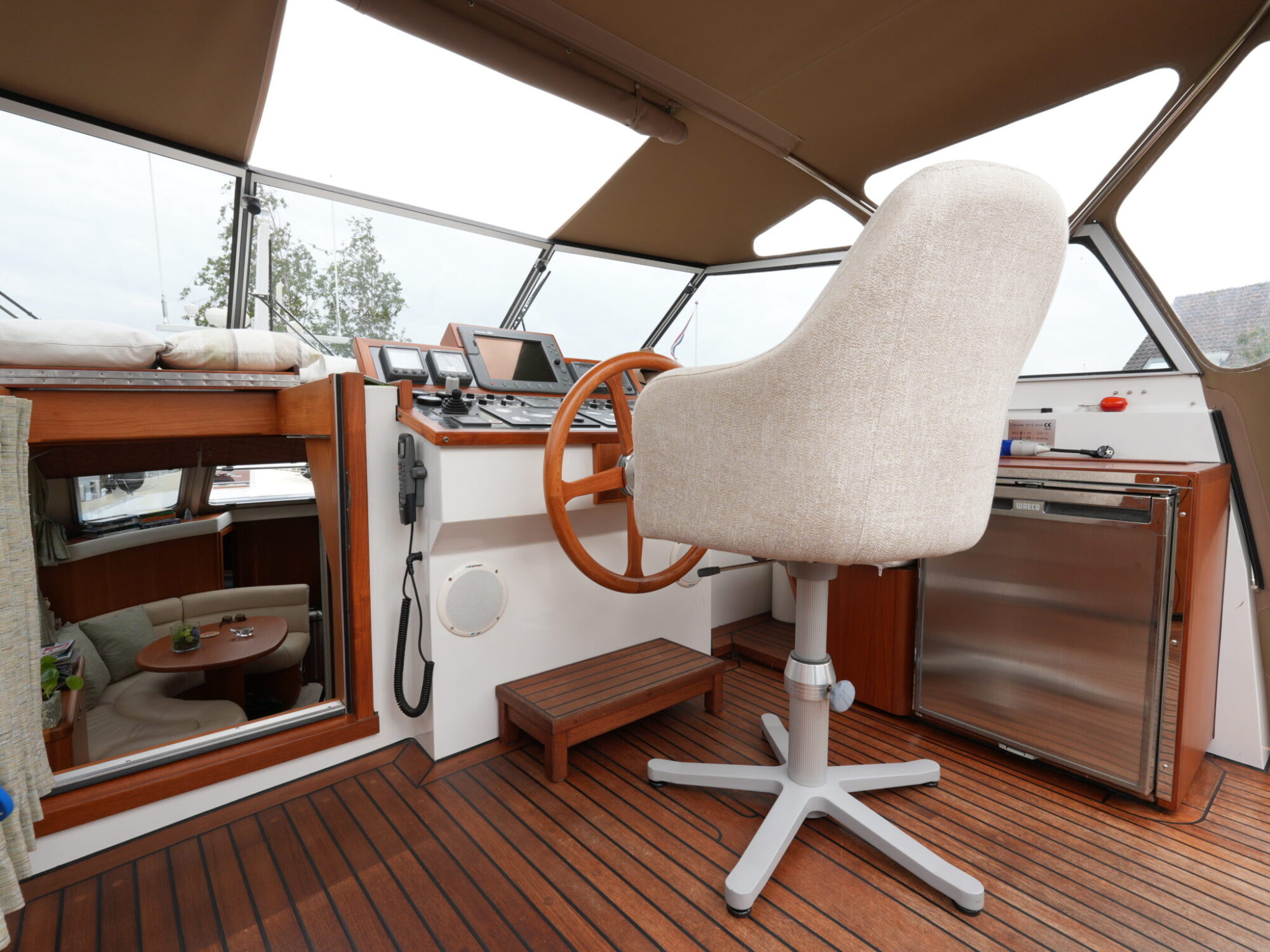 Van Vossen Parade 12.70 AK Exclusive