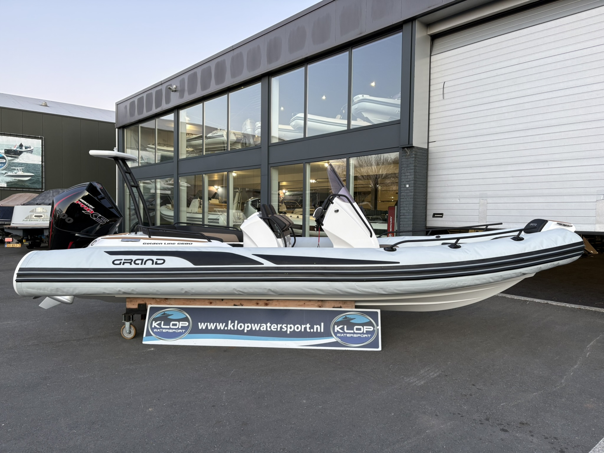 Grand Ribs Grand Golden Line G680 met Mercury 200 pk V8 op voorraad!