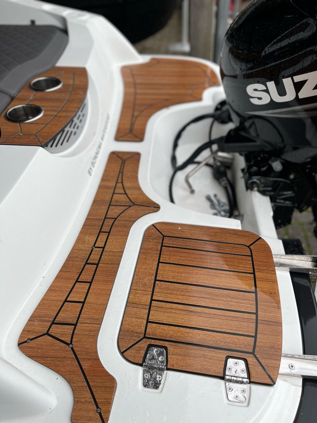 Corsiva 605 Tender incl. Suzuki 50pk