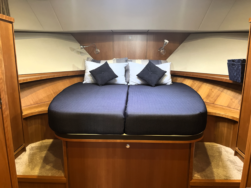 Linssen Grand Sturdy 470 Sedan Wheelhouse