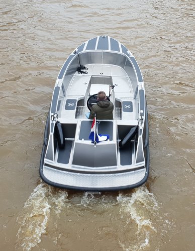 Van Vossen 600 tender DE GROOTSTE SLOEPENSHOWROOM VAN NEDERLAND