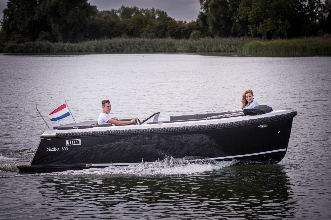 Maxima 600 tender
