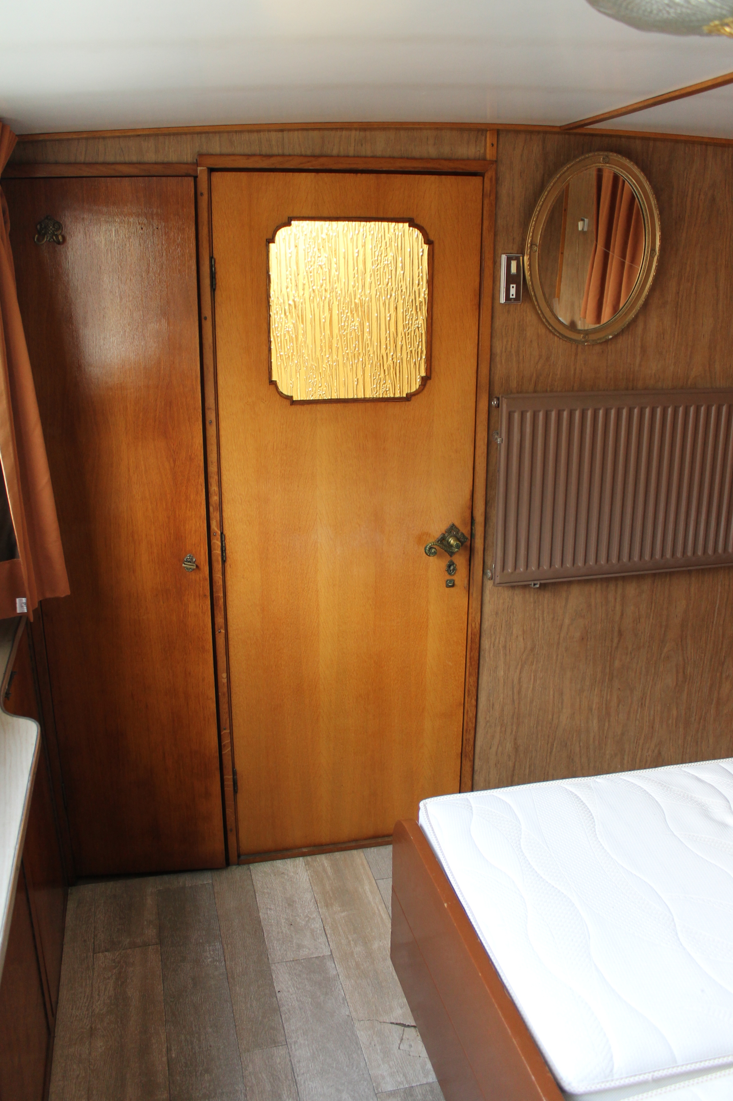 Tjalk Varend Woonschip 19.99