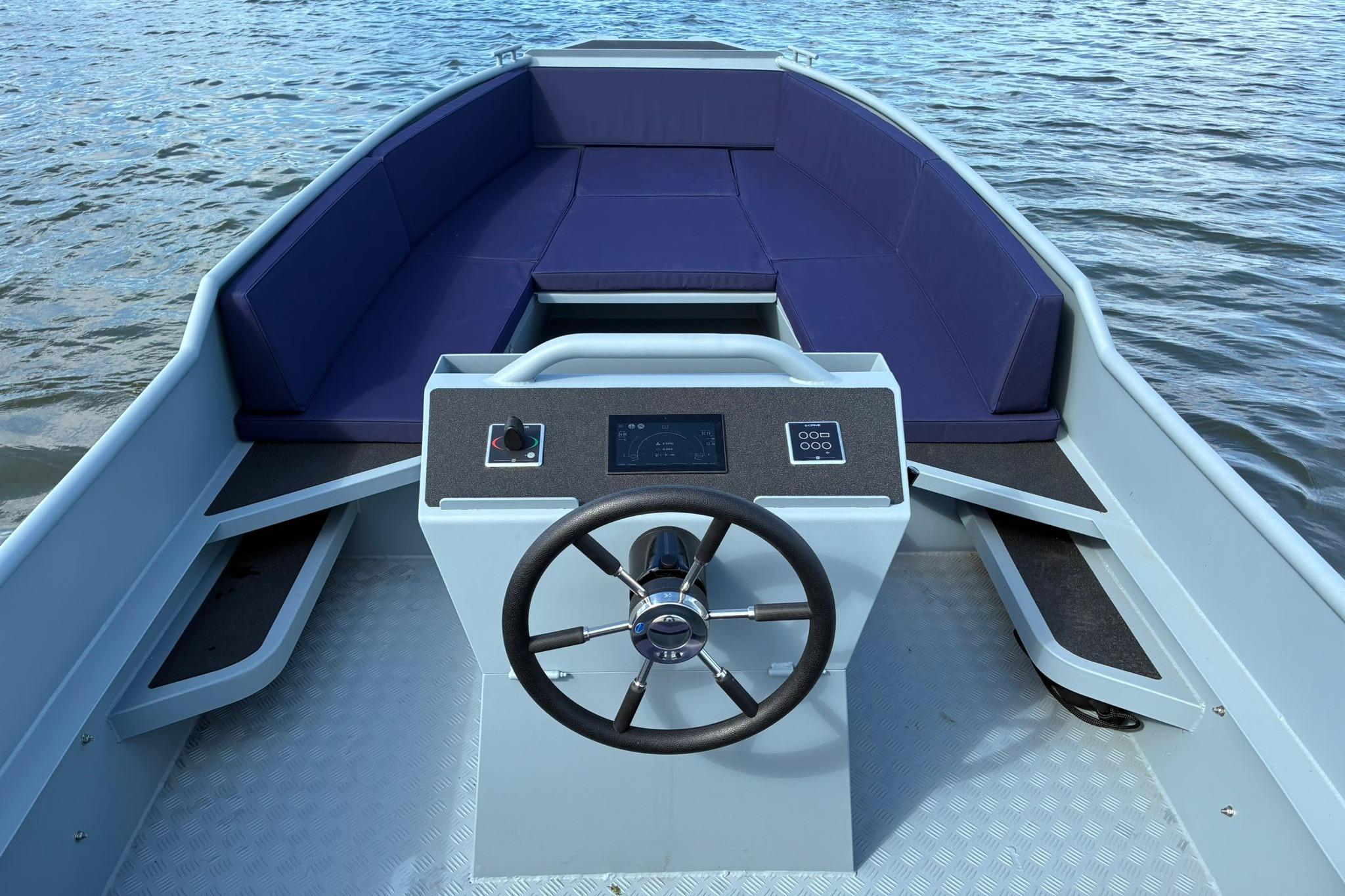 Stormer Tugboat 60