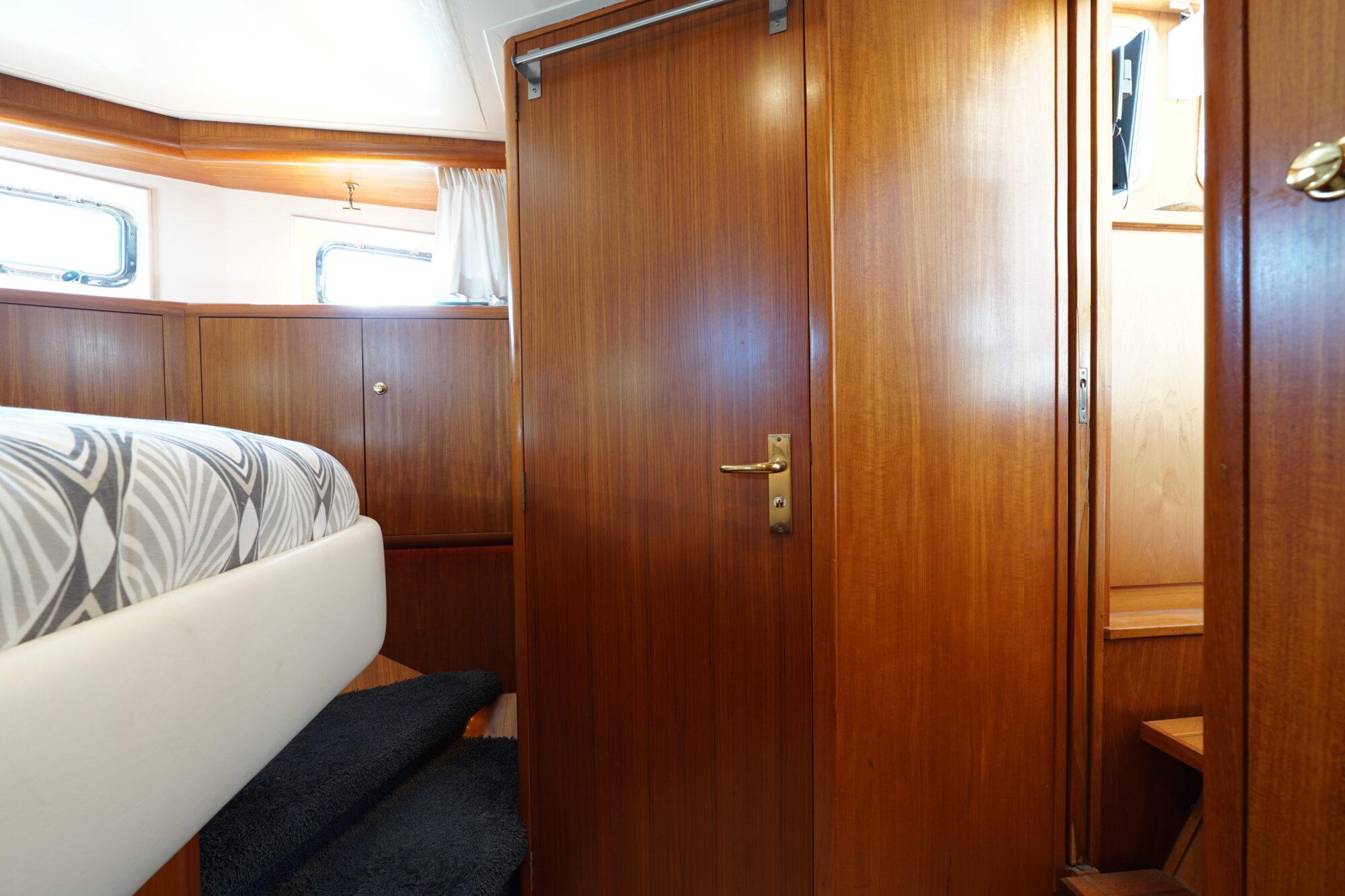 Pieter Beeldsnijder Pieter Beeldsnijder Rondspantkotter 12.85 AK