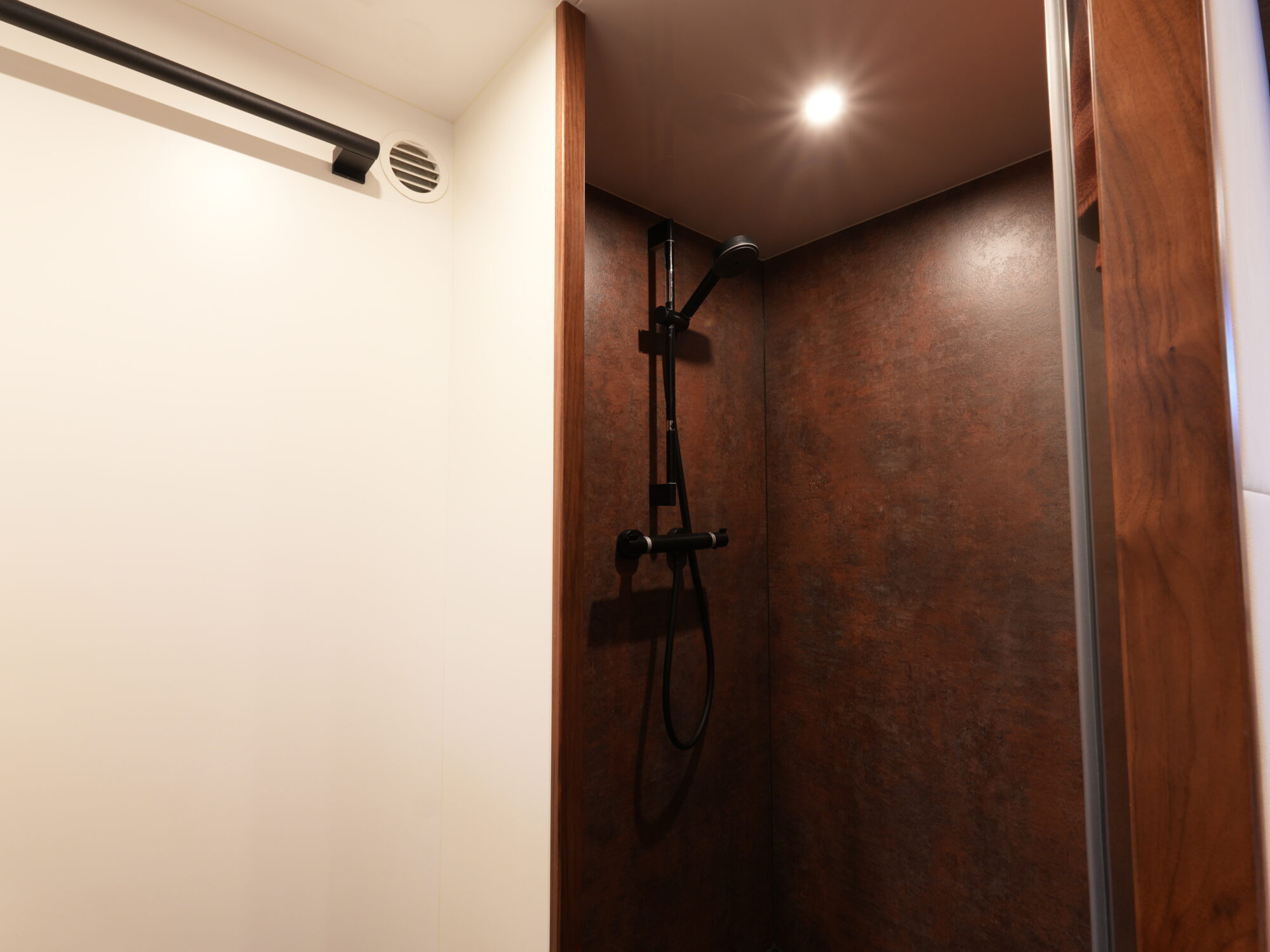 Van den Hoven Executive 15.00 MK II