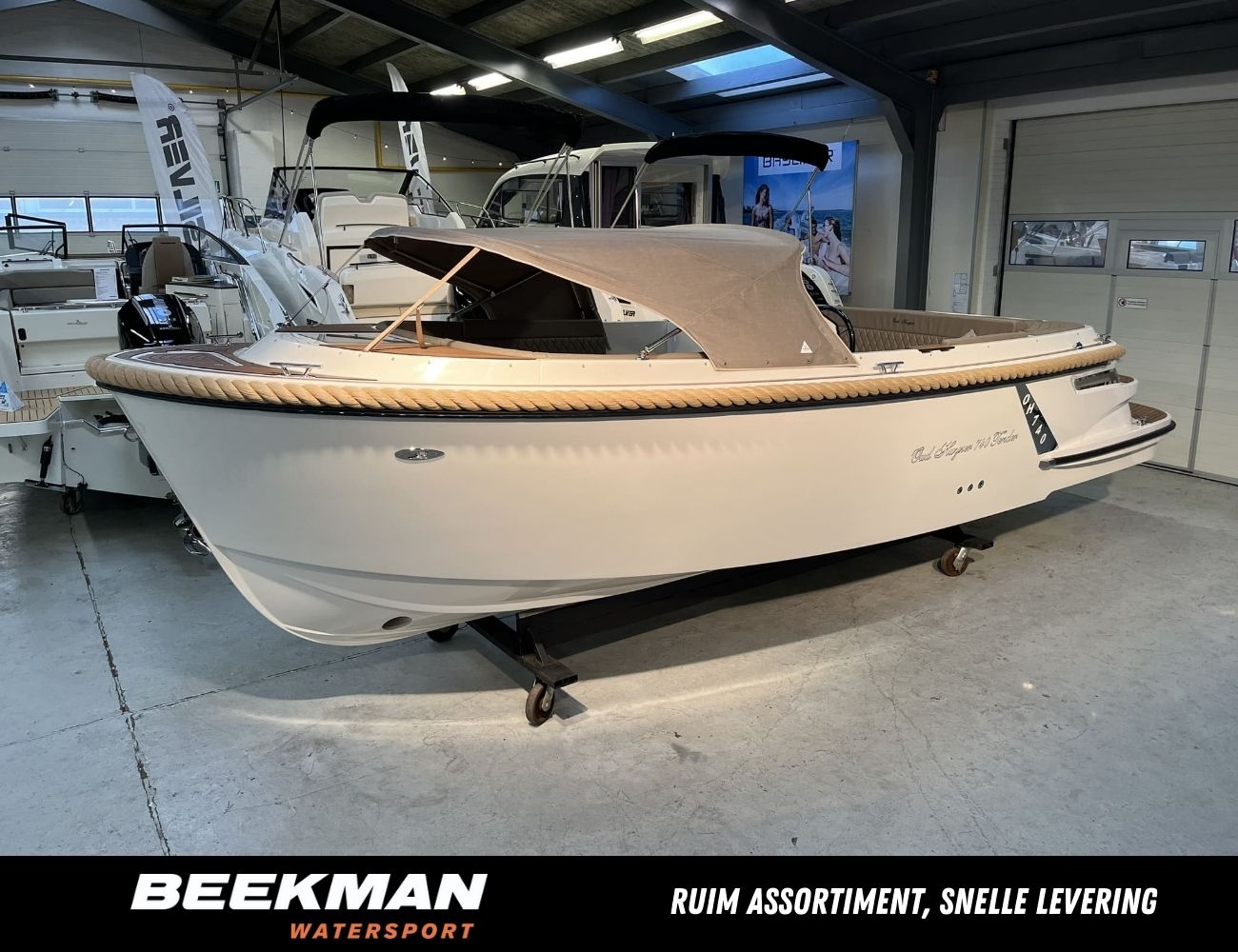 Oud-huijzer 740 Tender