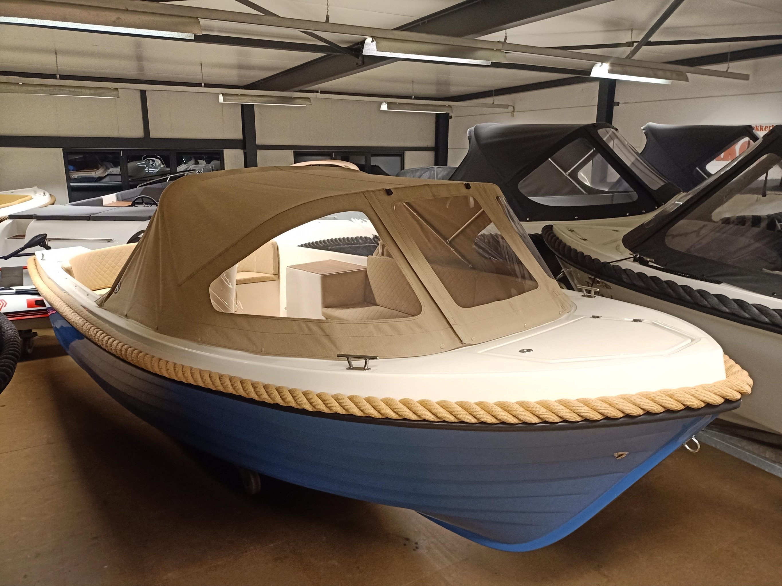 Lago Amore 565 nieuw, 9.9pk Suzuki efi