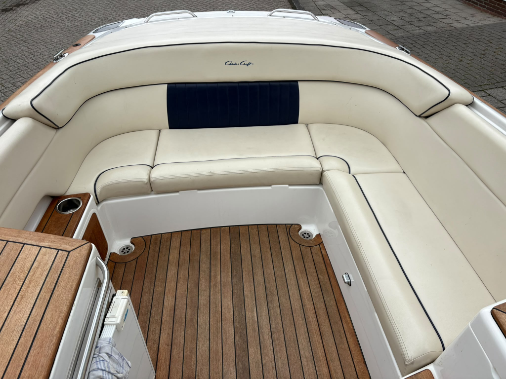 Chris Craft 25
