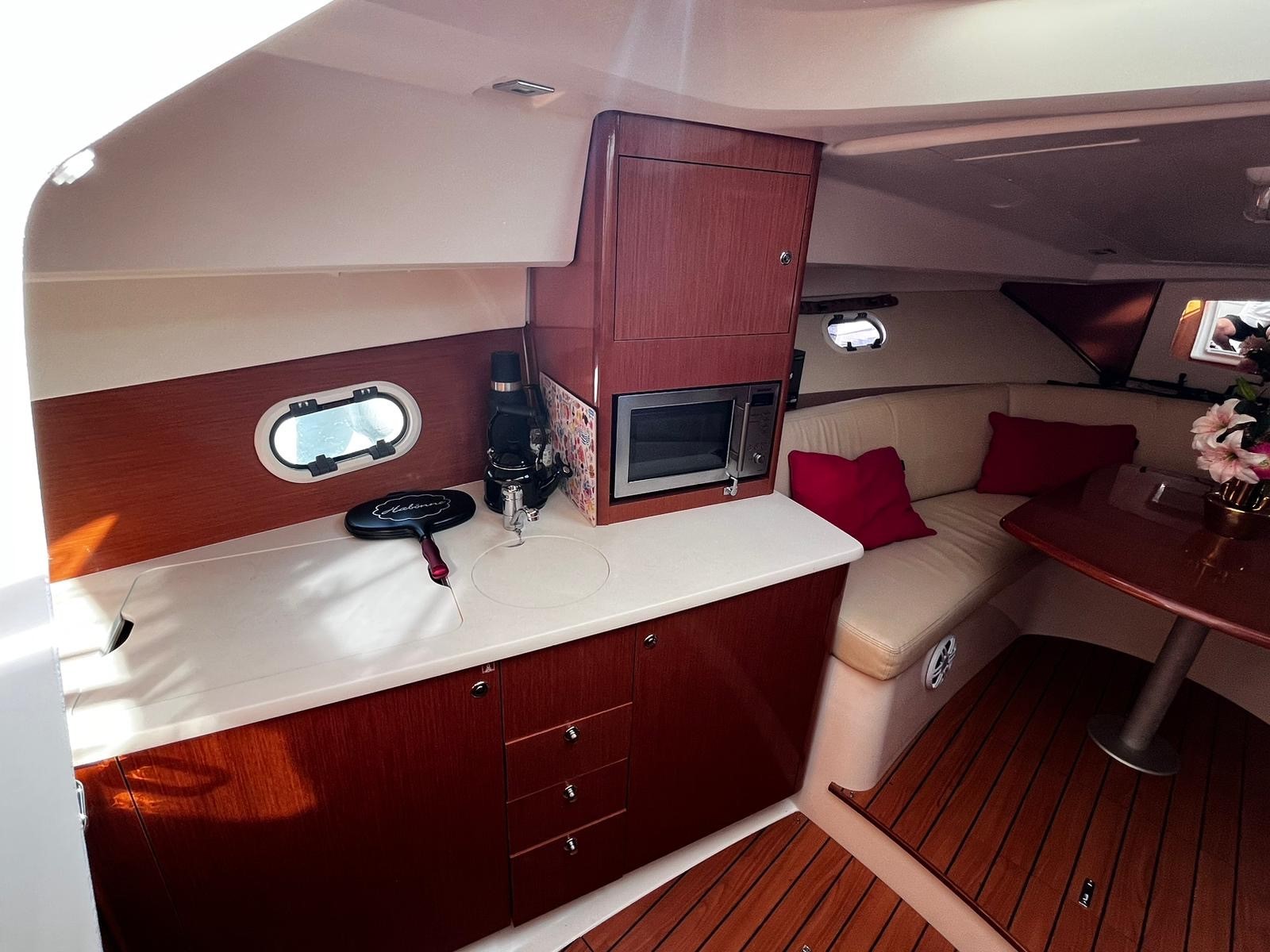 Jeanneau Prestige 30S