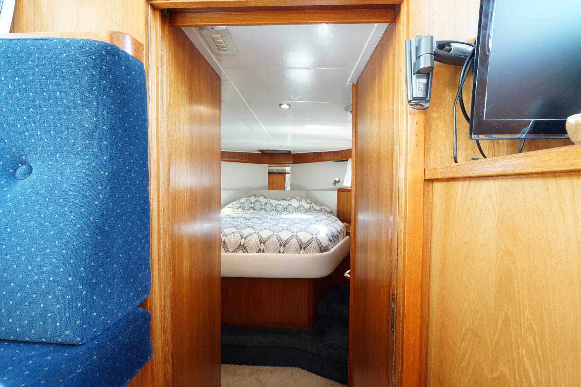 Pieter Beeldsnijder Pieter Beeldsnijder Rondspantkotter 12.85 AK