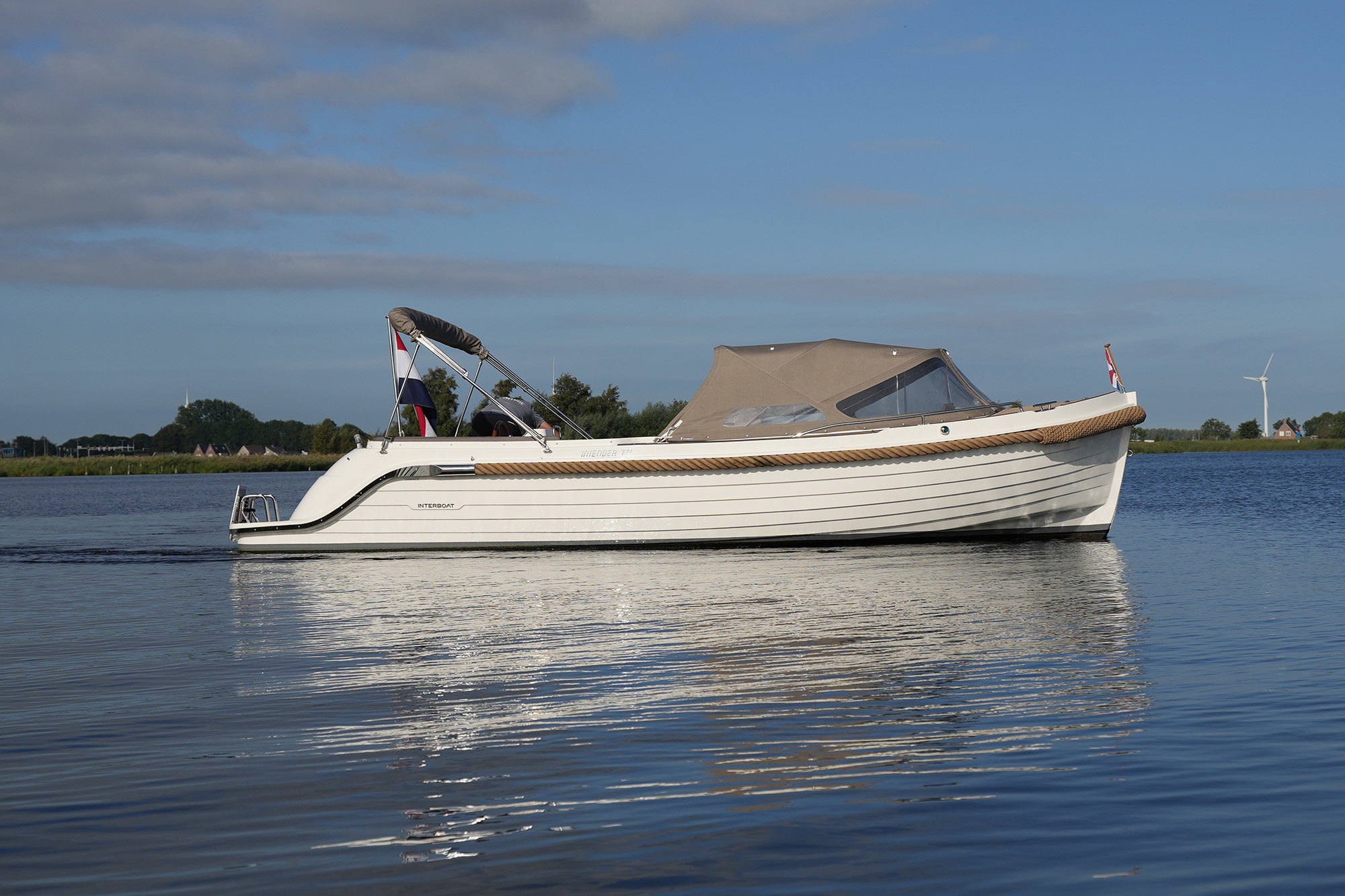 Interboat Intender 780