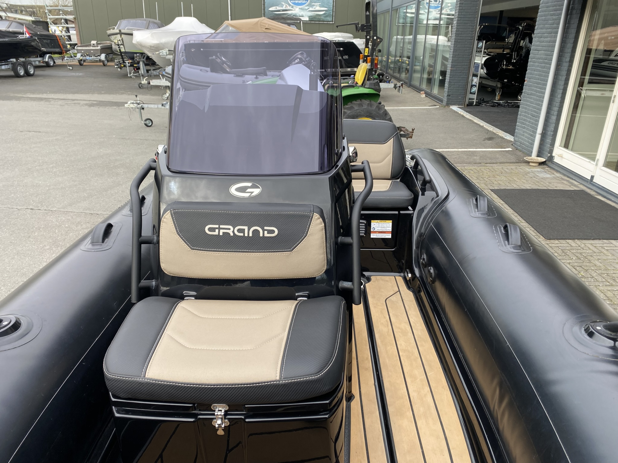 Grand Ribs Grand 420 Golden line met Honda 50 pk - jong gebruikt
